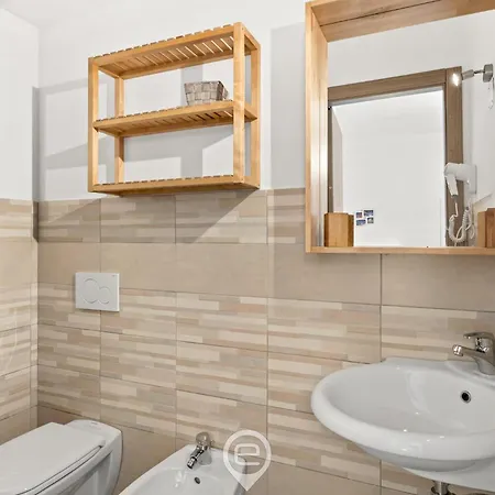 La camera chiara - Elegant Suites-3